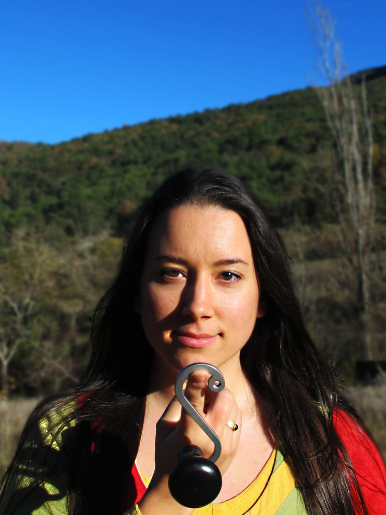 Carina Taurer vielle à roue hurdy gurdy chant