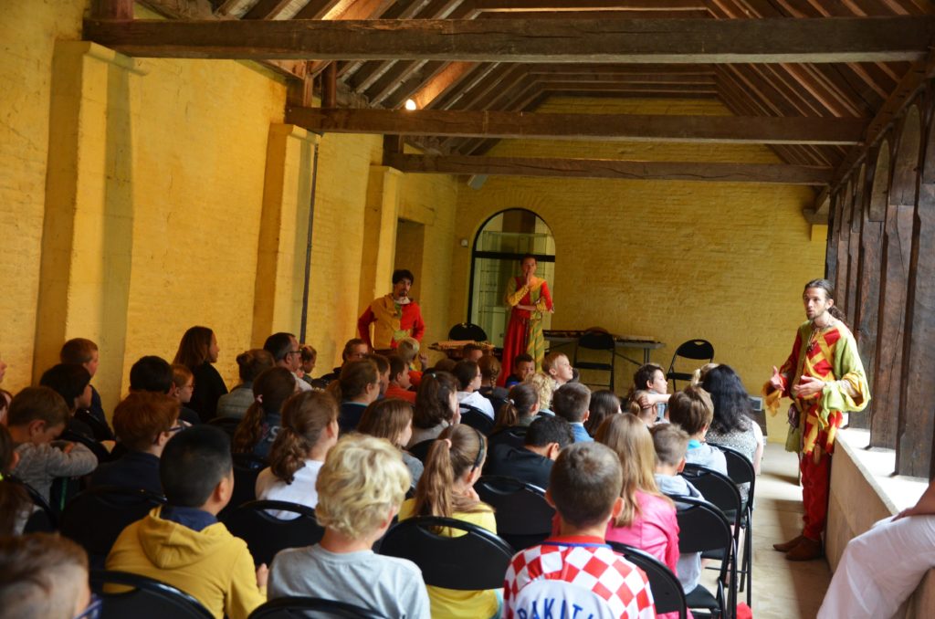 pédagogie musique médiévale école enfants ménestrels Vagarem